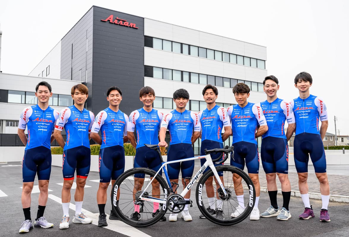 AISAN Racing Team / 日本
